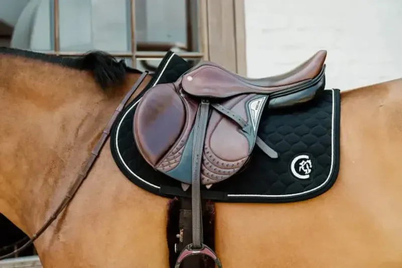 Kentucky Saddle Pad Onion Quilt 3D logo